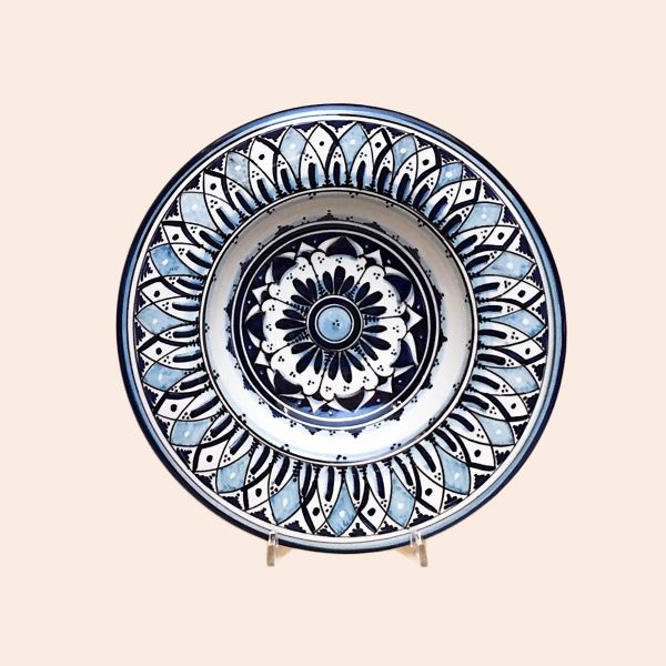 ET OF FRUIT OR DESSERT PLATES OF CM. 23 DIAMETER